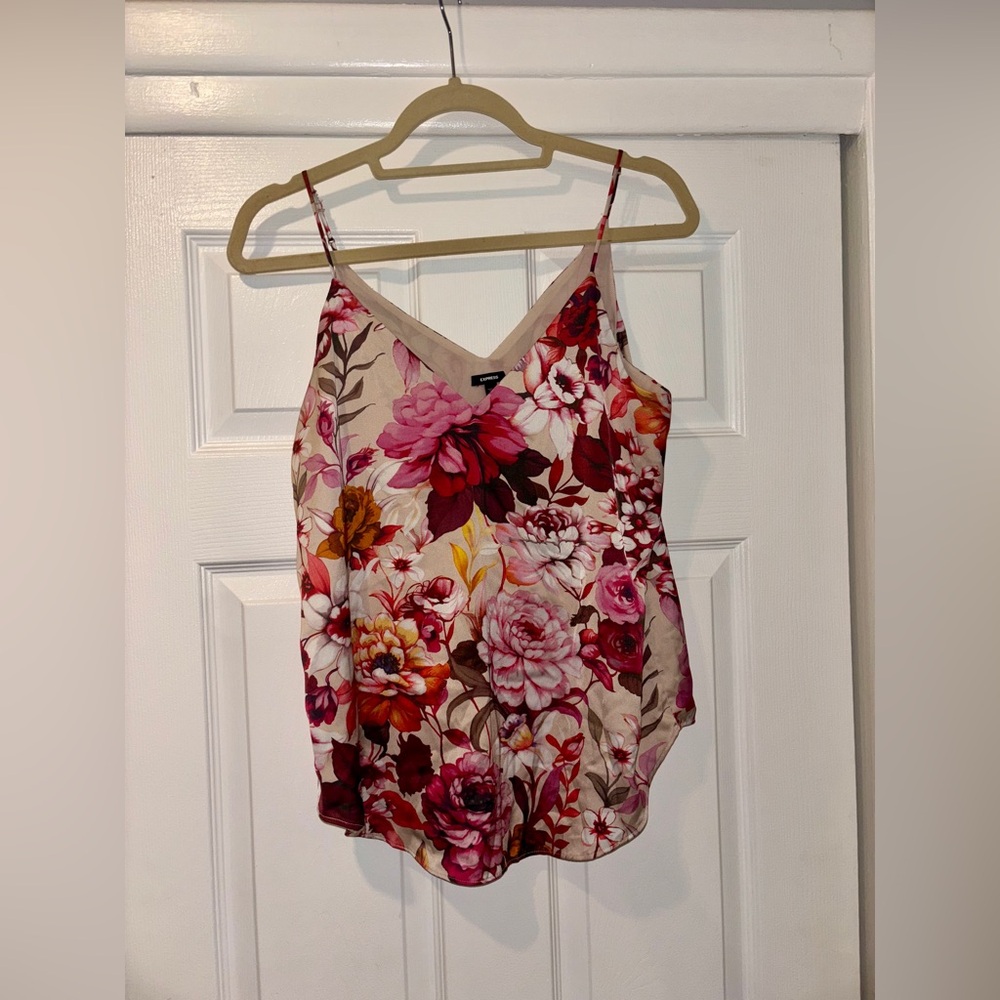 Express Like New Floral Adjustable Spaghetti Strap Top - medium